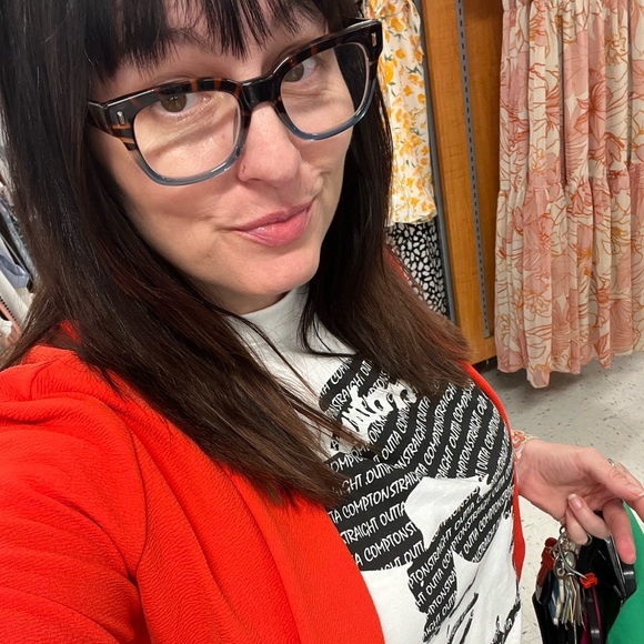 Meet your Posher, Marie - Picture 2 of 2